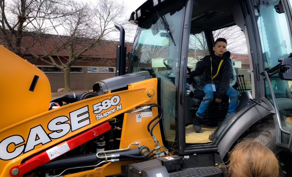 37A2B557-F949-4220-ADDE-90BB8EFA5FF9